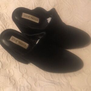 Steve Madden Y2k black  spring  Easter booties velvet mules Chunky heel